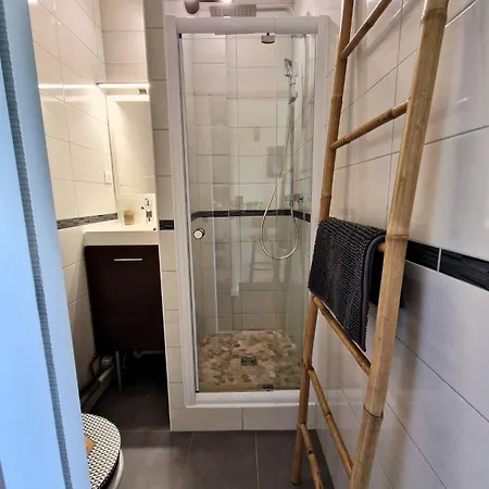 Drop Of Gold - Avenue De Champagne Épernay