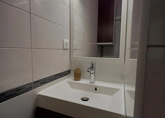 Drop Of Gold - Avenue De Champagne *